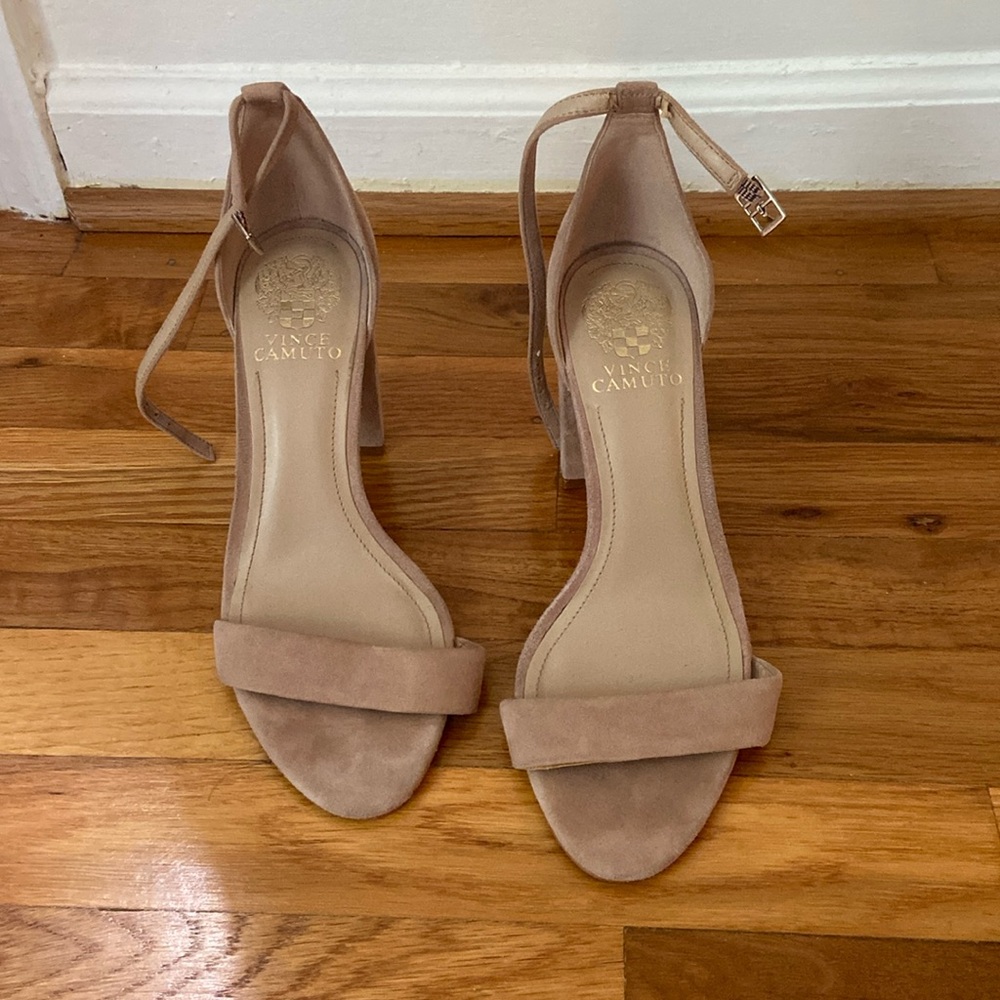 Vince Camuto